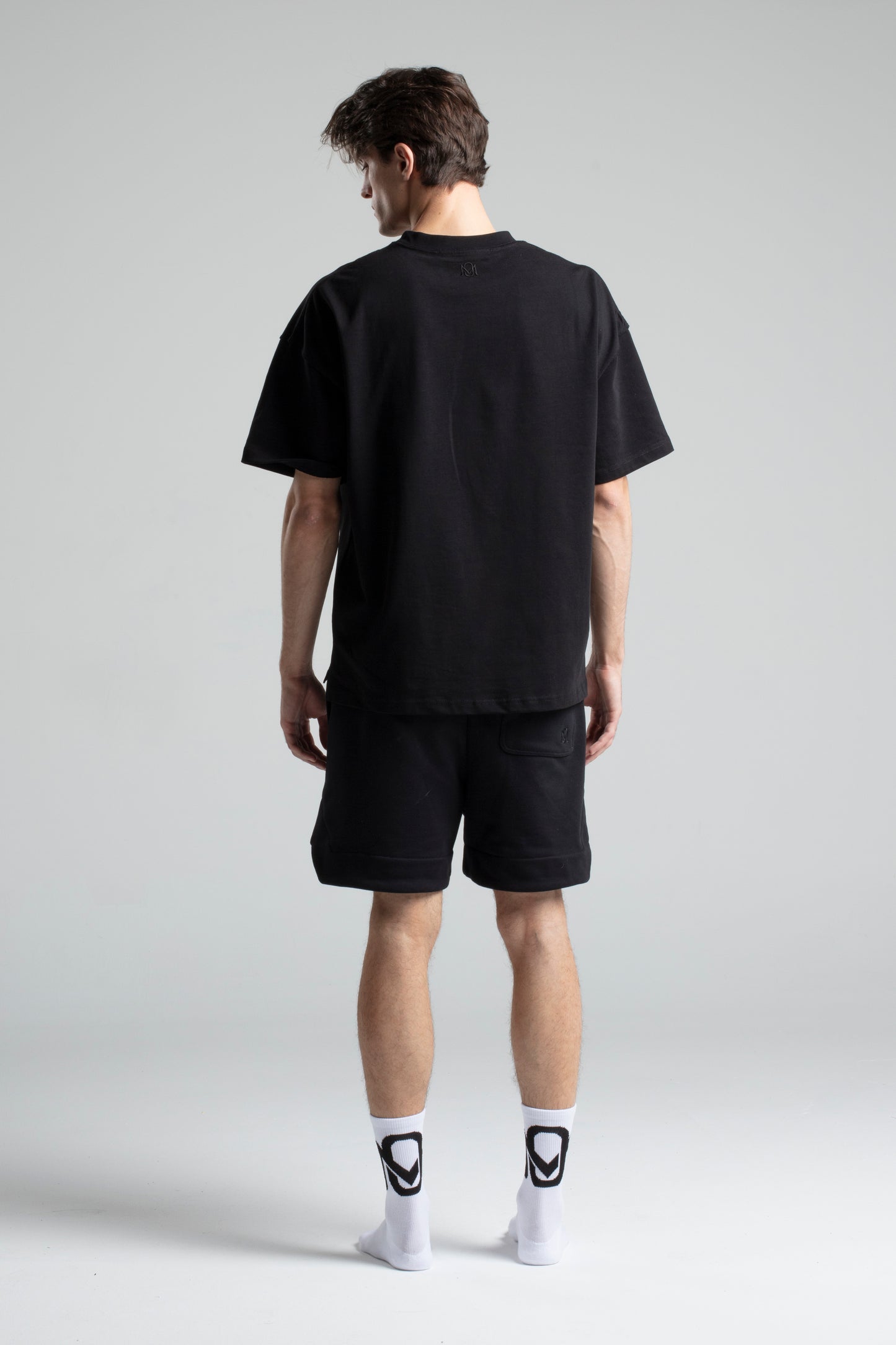 تيشيرت أوفرسايز من STUDRENESS